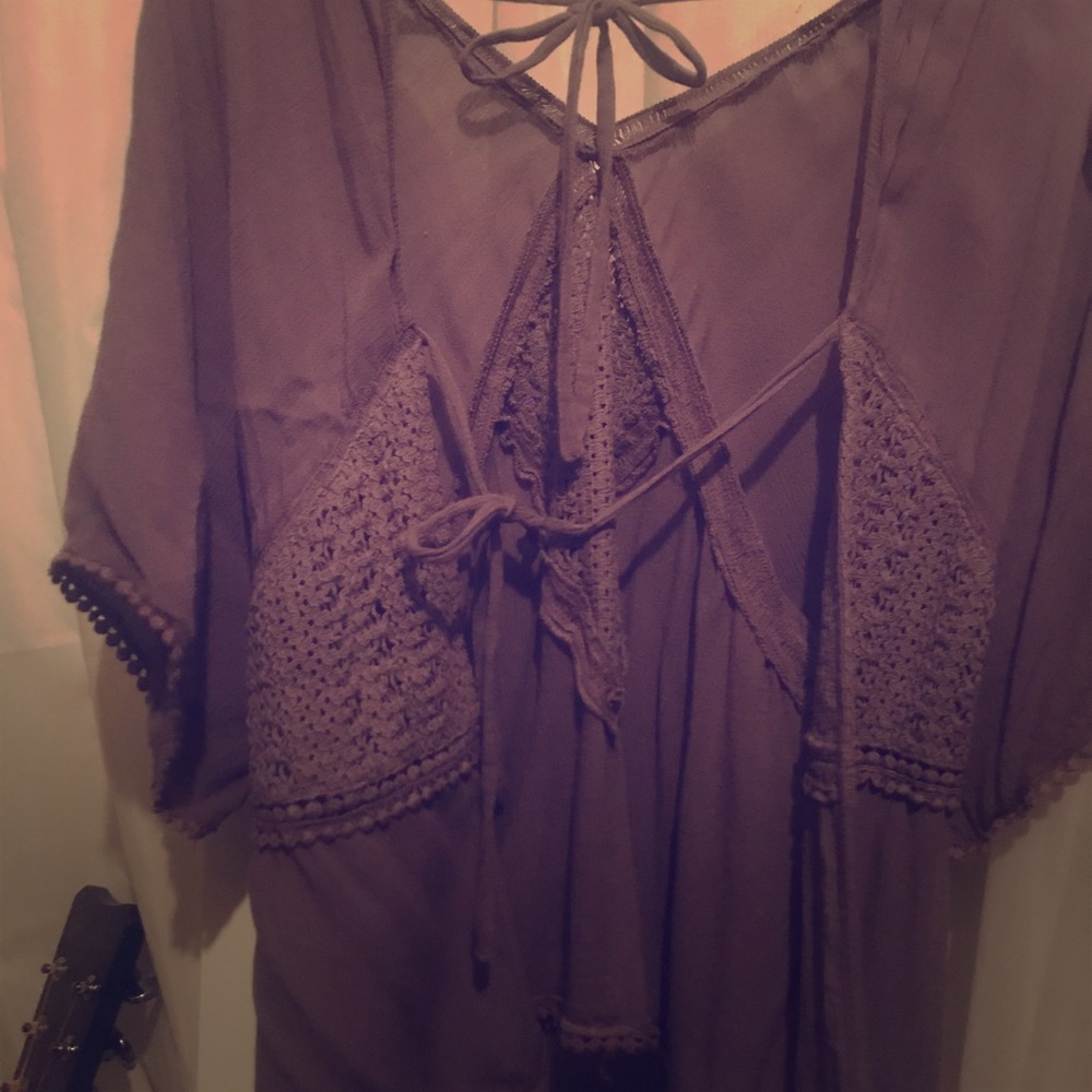 Roxy blue grey flowy top tied in back